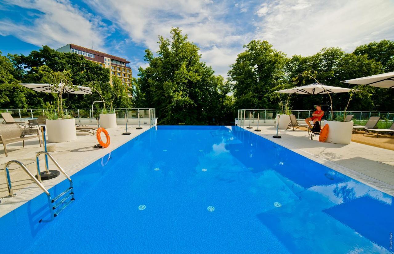 Porty B103 Nadmorskie Tarasy Pool Sauna Parking Kolobrzeg Ngoại thất bức ảnh